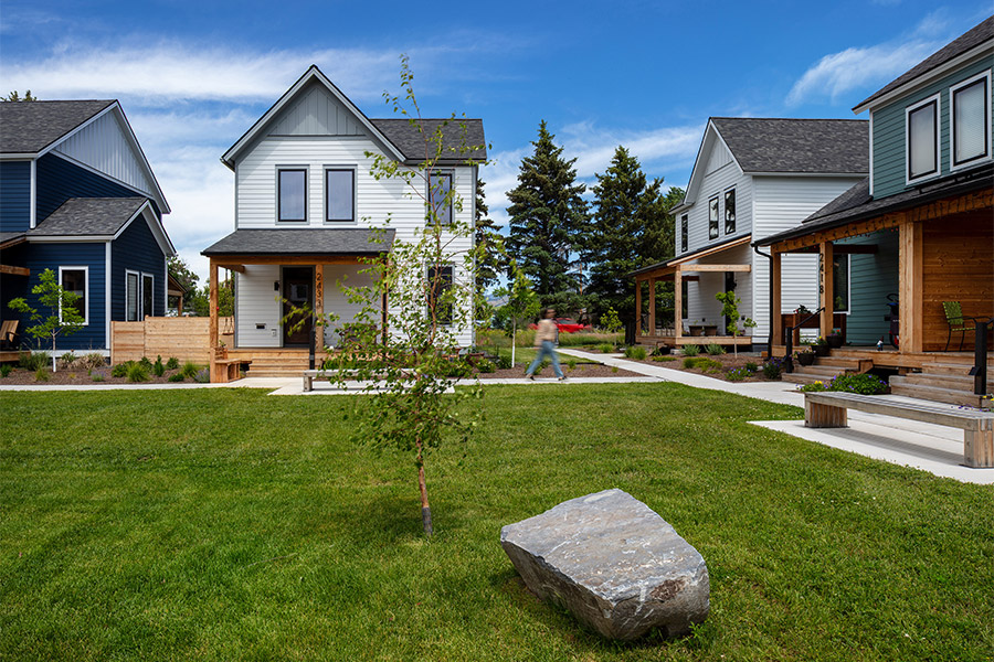 Bozeman Bridger View Courtyard